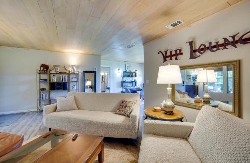 Winnsboro House | Secluded Getaway on ~10 Acres in The Piney Woods!