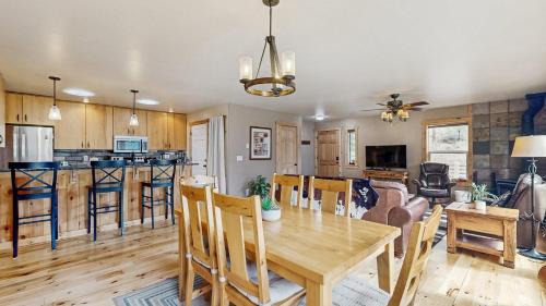 New Meadows House | Secluded New Meadows Retreat Golf & Pool