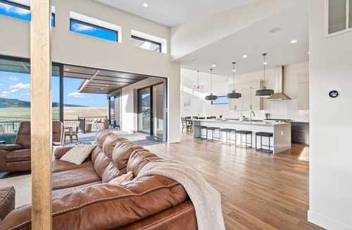 Sedalia House | SEDALIA SUMMIT Brand-New Luxury Mountain Estate