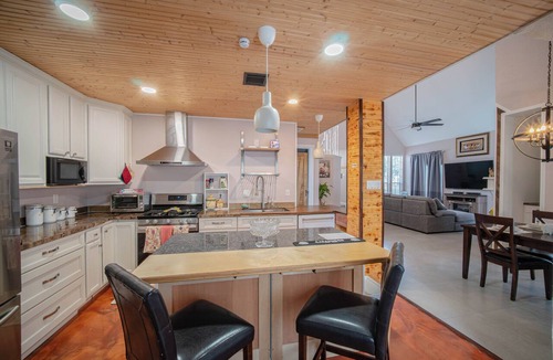 Barker House | Serene 3-bedroom executive Home fully furnished