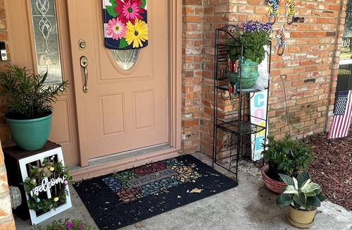 North Arlington House | Serene 4-bedroom house in the charming Arlington Entertainment District.