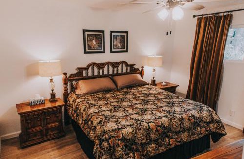 Nederland House | Serene Haven 3BR 2BA With 5 Beds in the Heart of Nederland