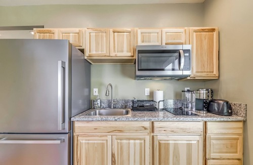 Alamogordo Apartment | Serene Studio Retreat in Peaceful Alamogordo!