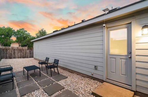 Southside House | Serenity by Lackland: Family-sized home in San Antonio