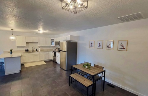 Kellogg Condo | SilverStrike Condos Convenient Comfortable and Affordable. Close to Gondola.