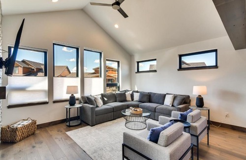 Silvercreek House | Ski-In/Out Home w/Hot Tub in Granby Ranch Resort!