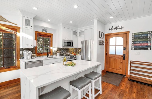 Tamarack Resort House | Ski in/out to Tam Express, pet-friendly, AC