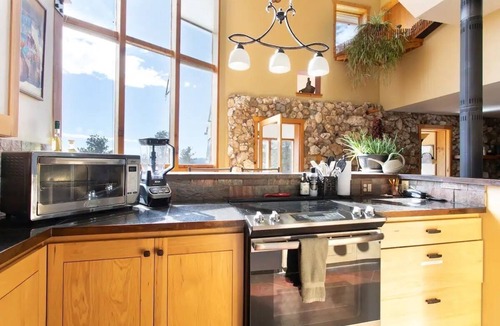 Gold Hill Ski Chalet | SkyMountain Lodge with Hot Tub and Infrared Sauna