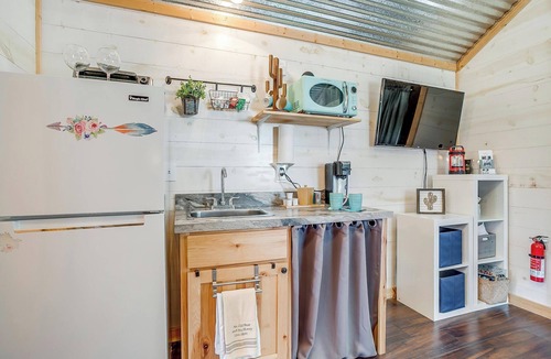 Paluxy Cabin | Skyview Ranch Family Cabin w/Trundle