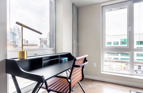 South Lake Union Apartment | Sleek Belltown 1BR w/Gym, Rooftop, nr. SLU & Belltown, by Blueground
