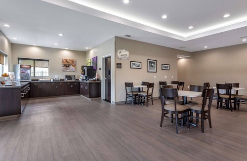 Barrett Hotel | Sleep Inn & Suites Crosby