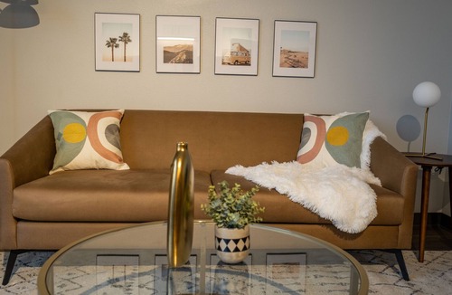 Des Moines Apartment | Sleepover: Dreamy 1BD/1BA - Downtown Des Moines
