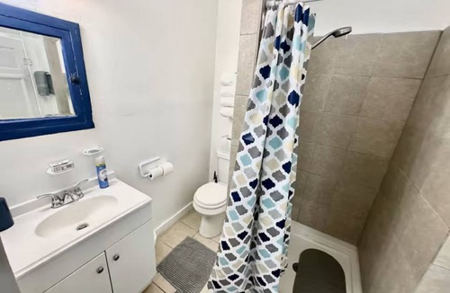 San Angelo House | Sleeps 4. Close to downtown
