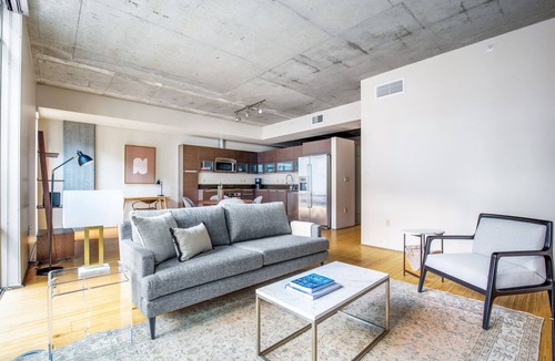 South Lake Union Apartment | Smart South Lake Union 1BR w/Gym, walk to Space Needle, by Blueground