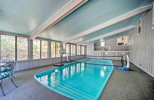 Kerrville House | Snowbird-Friendly House with Game Room, Full Kitchen, Balcony & W/D