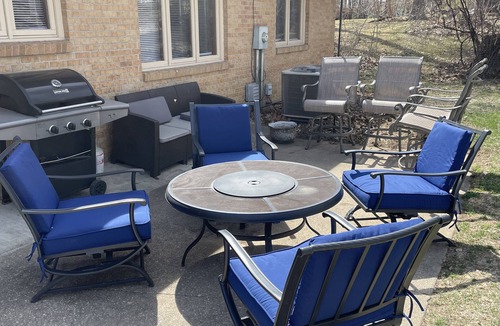 Des Moines House | SO MUCH FUN! ARCADE, PL TBL, PNG PNG, YARD GAMES, INDOOR AND OUTDOOR POOLS!