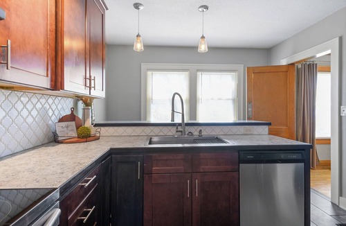North Kansas City House | Soccer Match Stay - 5BR Suites w/7 Baths & Gym