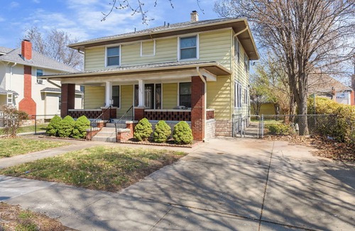 North Kansas City House | Soccer Match Stay - 5BR Suites w/7 Baths & Gym