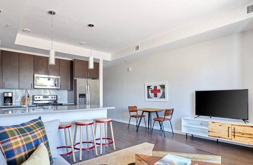 University Park Apartment | Sonder at University Park | One-Bedroom Apartment