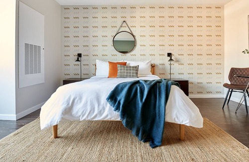 University Park Apartment | Sonder at University Park | Studio Apartment w/ Balcony