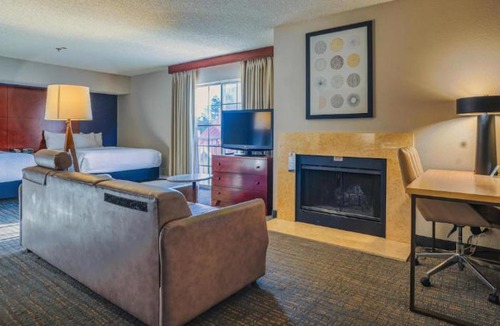 Northeast Heights Hotel | Sonesta ES Suites Albuquerque