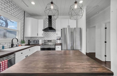 Stephenville House | Soothing 2-bedroom house with AC in charming Stephenville