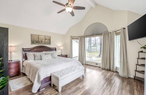 College Park House | South Rambling Ridge Pl