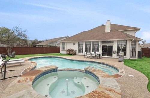 Stephenville House | Southern Living At Its Best-Pool BBQ