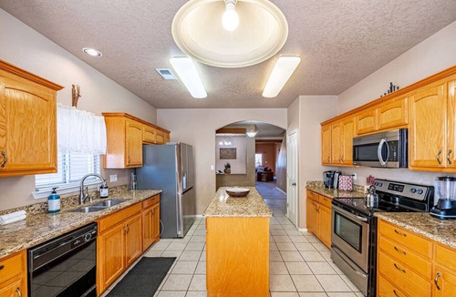 Ventana Ranch House | Southwestern Charm - 4 bedroom