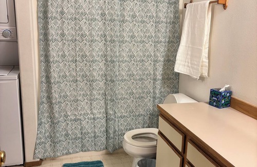 Moses Lake Apartment | Spacious 2-Bedroom. Attached Garage, Fenced Yard & Patio, Close to Everything