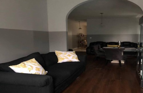 Downtown St. Louis House | Spacious, 2 bedroom townhome, 10 minutes from downtown St. Louis