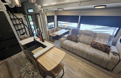 Lorena House | Spacious 2025 Destination RV Sleeps 9