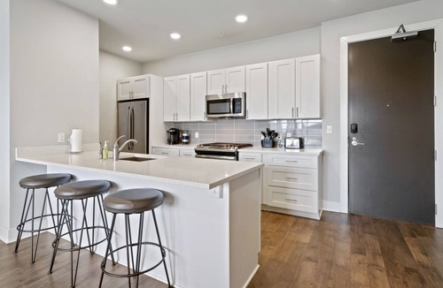Bywater Condo | Spacious 2Br/2Bath Condo W/ Balcony in Bywater