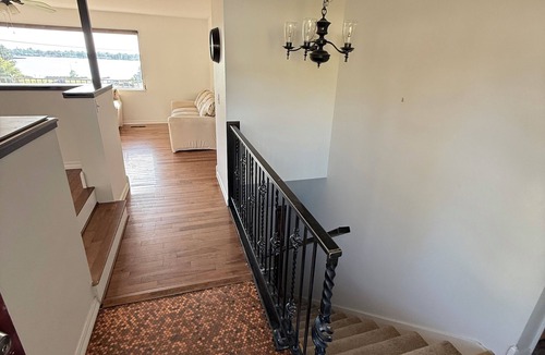 Moses Lake House | Spacious 3-bedroom Lakeview Home Centrally Located in Quiet Neighborhood