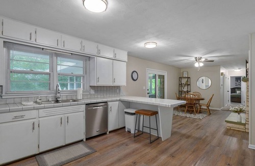 Brookline Station House | Spacious 3 bedroom 3 Bath & bonus room house in marvelous Springfield with AC