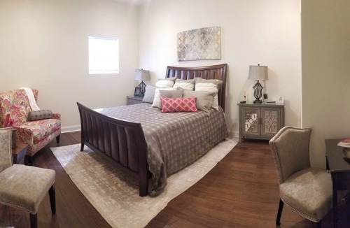 Langston Bed & Breakfast | Spacious 4-Bed 4-Bath Lakeside Retreat at Ballards by The Lake