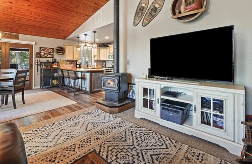 Garden Valley House | Spacious 4-bedroom house in nice Garden Valley with AC