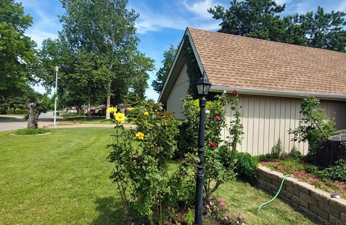 Lawton House | Spacious 4-bedroom 2 bath house equipped with AC. Sleeps up to 12 people.