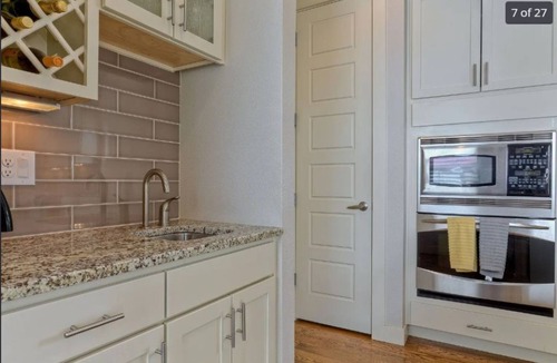 Hale House | Spacious 4-bedroom, 5 bed house in heart of Denver