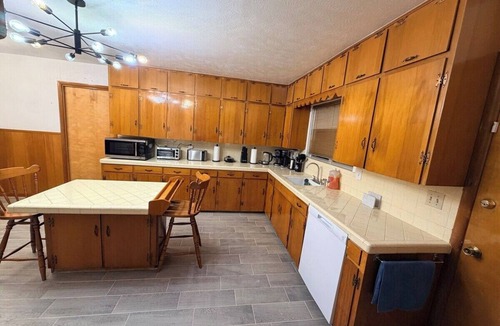 Big Spring House | Spacious 4-bedroom house in pleasant Big Spring with AC