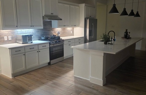 Clodine House | Spacious 4-bedroom house in wonderful Fulshear with AC and gym