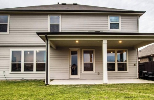 Clodine House | Spacious 4-bedroom house in delightful Richmond with AC