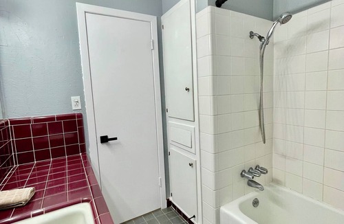 Sharpstown House | Spacious 4-bedroom house in gorgeous Houston with AC