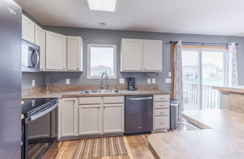 Lincoln House | Spacious 4-bedroom house in Lincoln