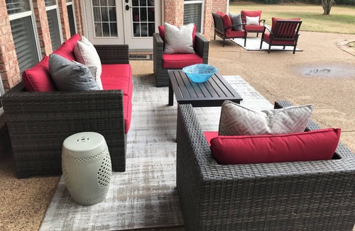 Lake Dallas House | Spacious 4-bedroom house in charming Lake Dallas on 3 Acres with AC & WIFI.