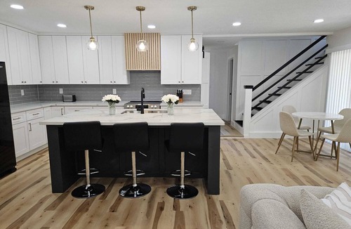 Kempwood House | Spacious 5-bedroom 4 Full Bathroom Newly Remodeled Home