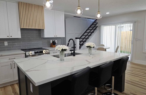 Kempwood House | Spacious 5-bedroom 4 Full Bathroom Newly Remodeled Home