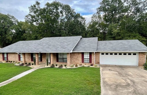Pine Bluff House | Spacious 5-bedroom house in welcoming Pine Bluff with WiFi, AC
