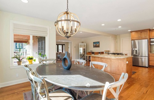 Cory House | Spacious 5-bedroom house in Central Denver! Walkable, views of mountains