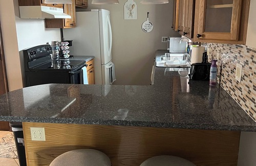 Milan House | Spacious 5-bedroom house in pleasant Milan with AC and large screened in patio